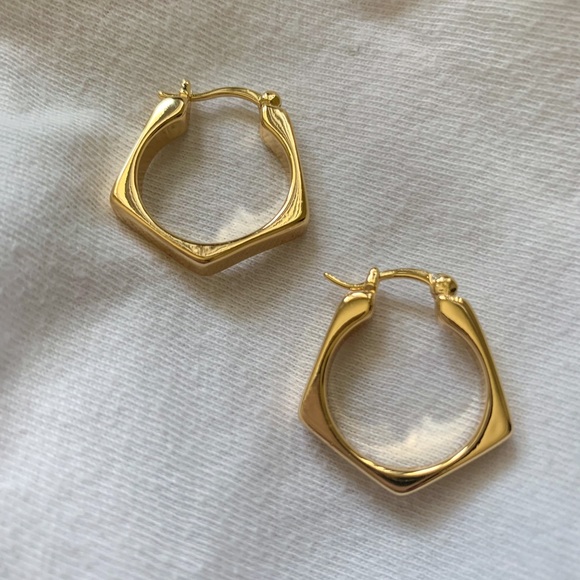 Hexagon gold filled hoop earrings - Picture 2 of 4